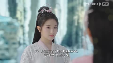 Cinderella was mocked by the princess,but unexpectedly the next second Cinderella changed out a phoe