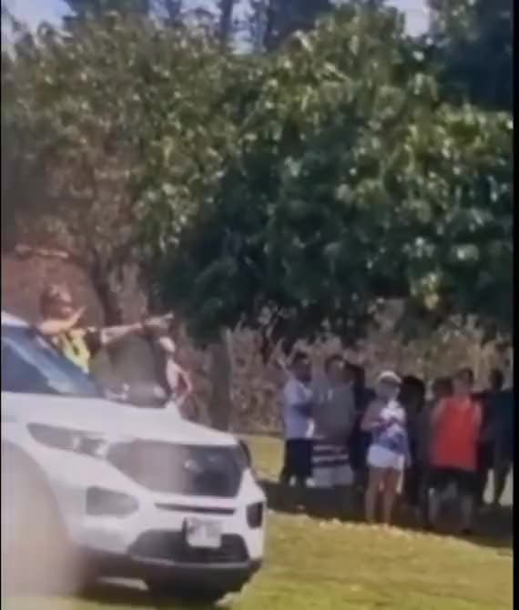 Lahaina Police are closed down Food distribution centers organized by locals.