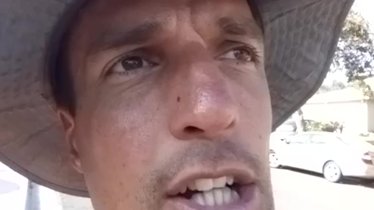 "SUN AND MOON = MALES AND FEMALES" ~ MAXIMUM JOY. 4:52pm, Apr 30, 2023.