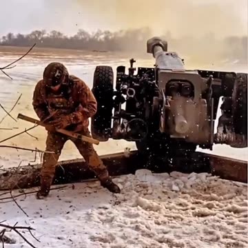 Using an M777 howitzer somewhere in Donbas Ukraine, March 2023