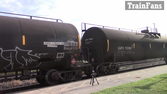 CN 8896 & CN 2585 Engines Manifest Train Eastbound In Sarnia