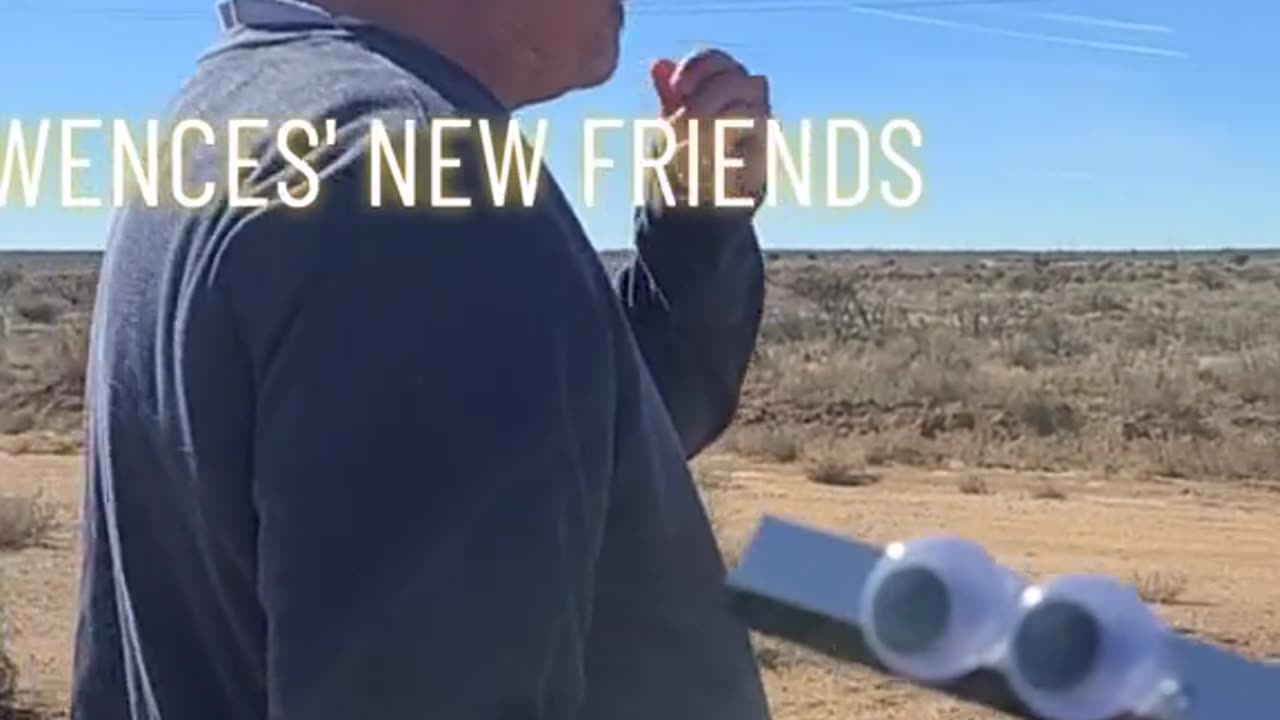 Wences Makes Some New Friends