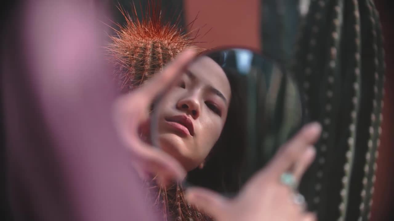 Daerya & Leo - Mermaids (Official Video)