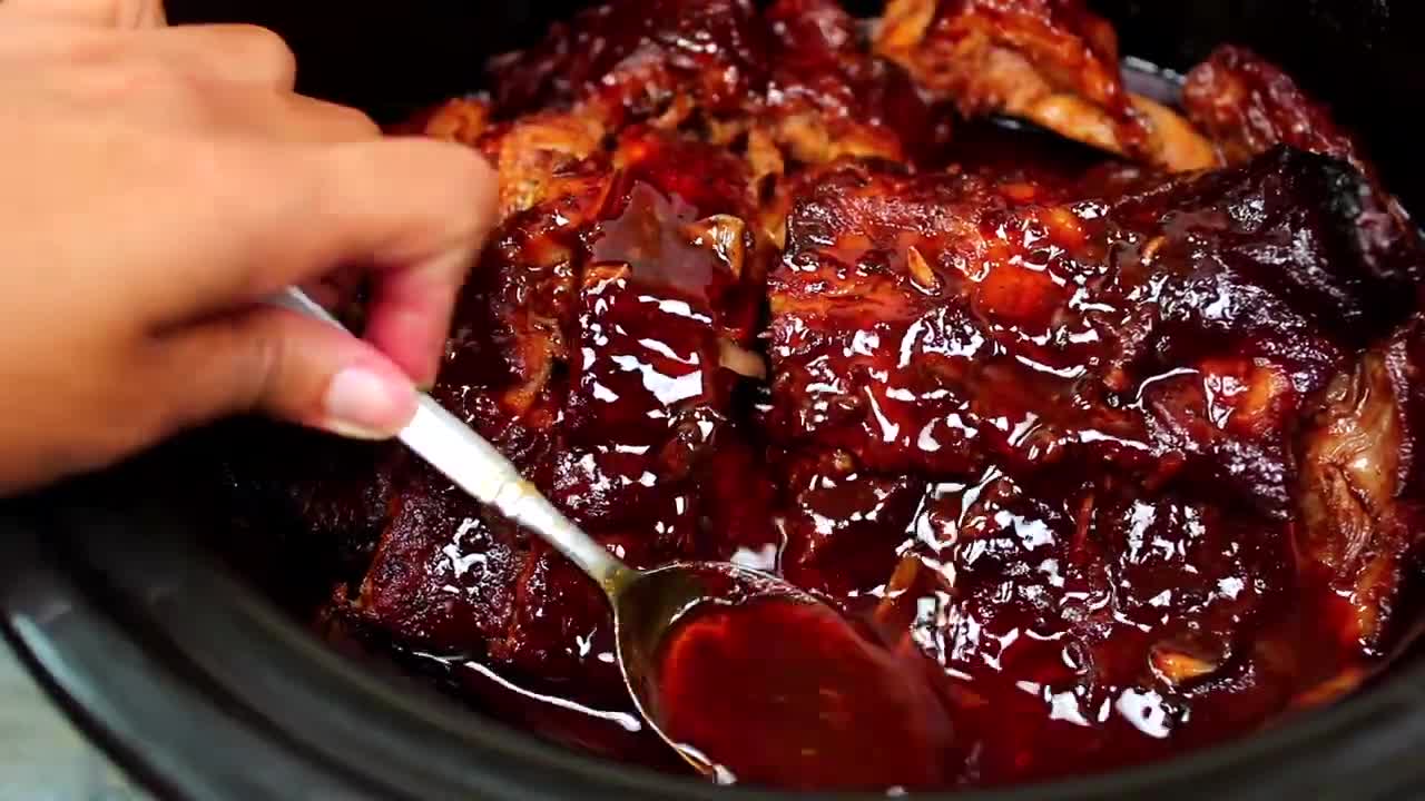 Super Easy Slow Cooker Ribs - Fall Off The Bone BBQ Ribs Recipe