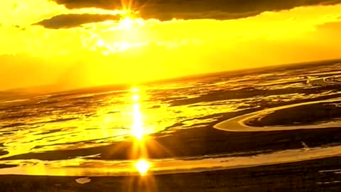 How many SUNS can you see at this sunset