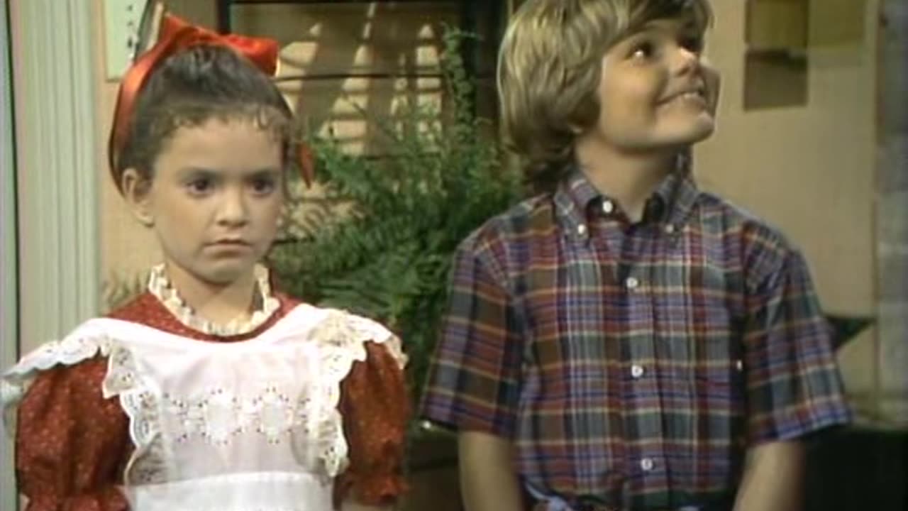 Small Wonder, Episode 1, Season 1. "Vicki's Homecoming"