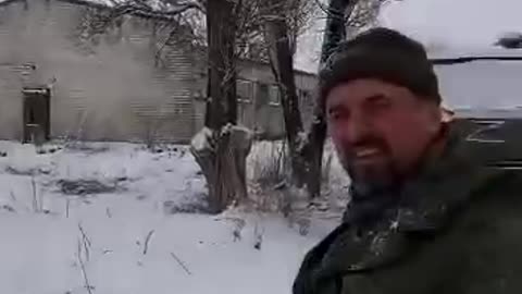 Russian military of Chechen origin showed the base abandoned by the Ukrainian military, as well as