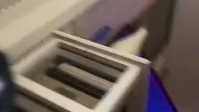 é que ela ta com sono bem