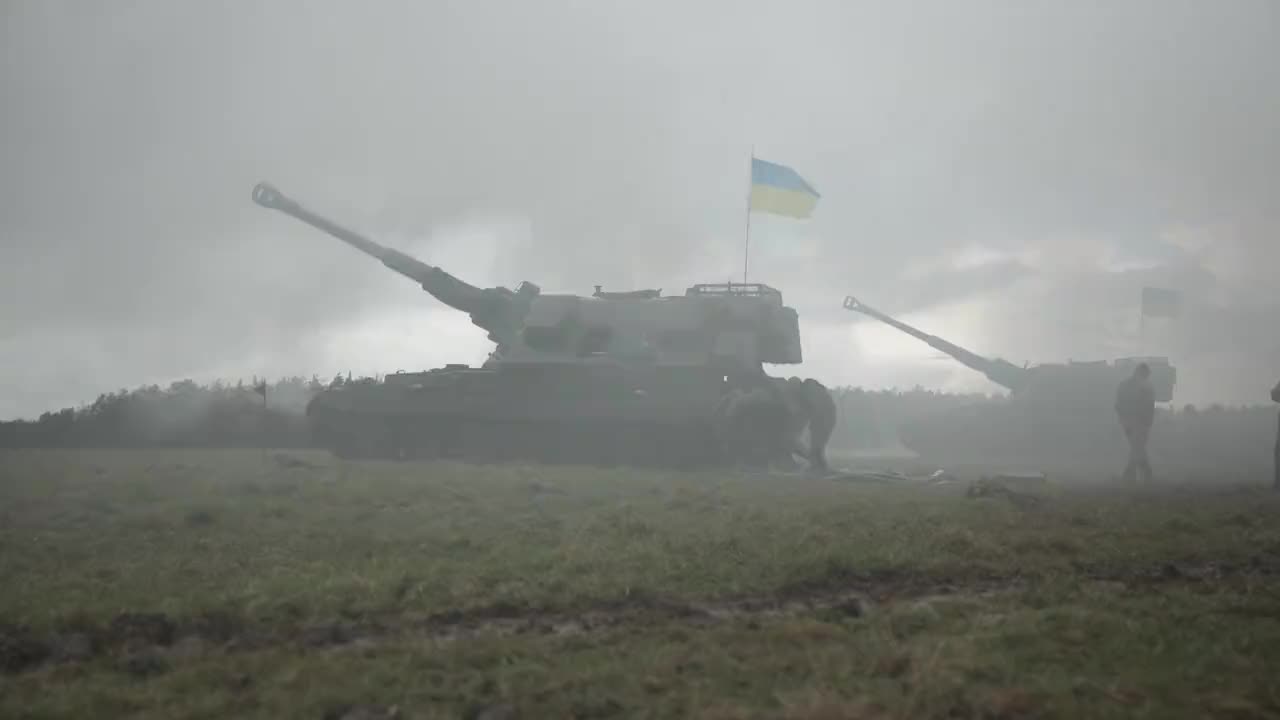 Ukrainian Artillerymen Train on Various NATO Systems