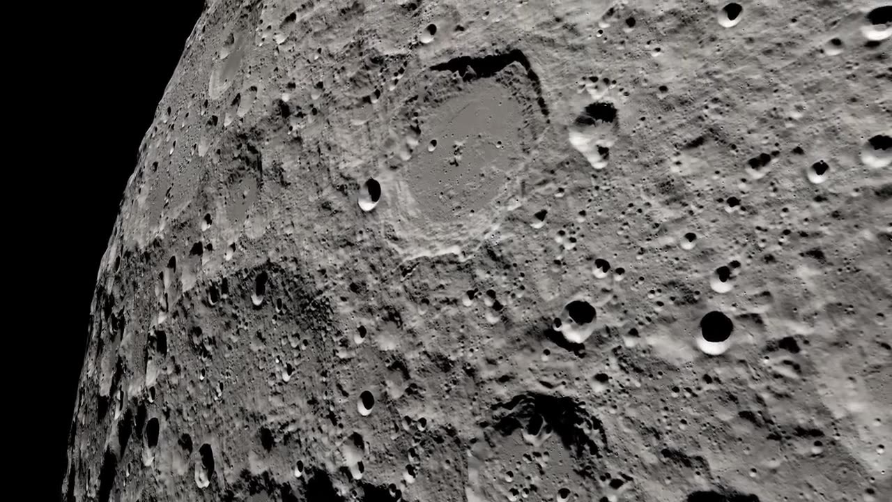 Apollo 13 view of the moon in 4k.mp4