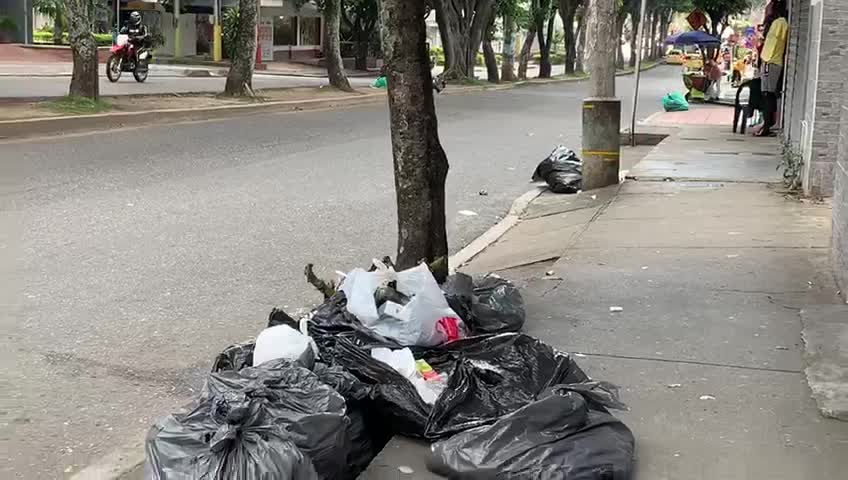 Día 1: Así luce la calle 56 en Bucaramanga tras el cierre definitivo del Carrasco