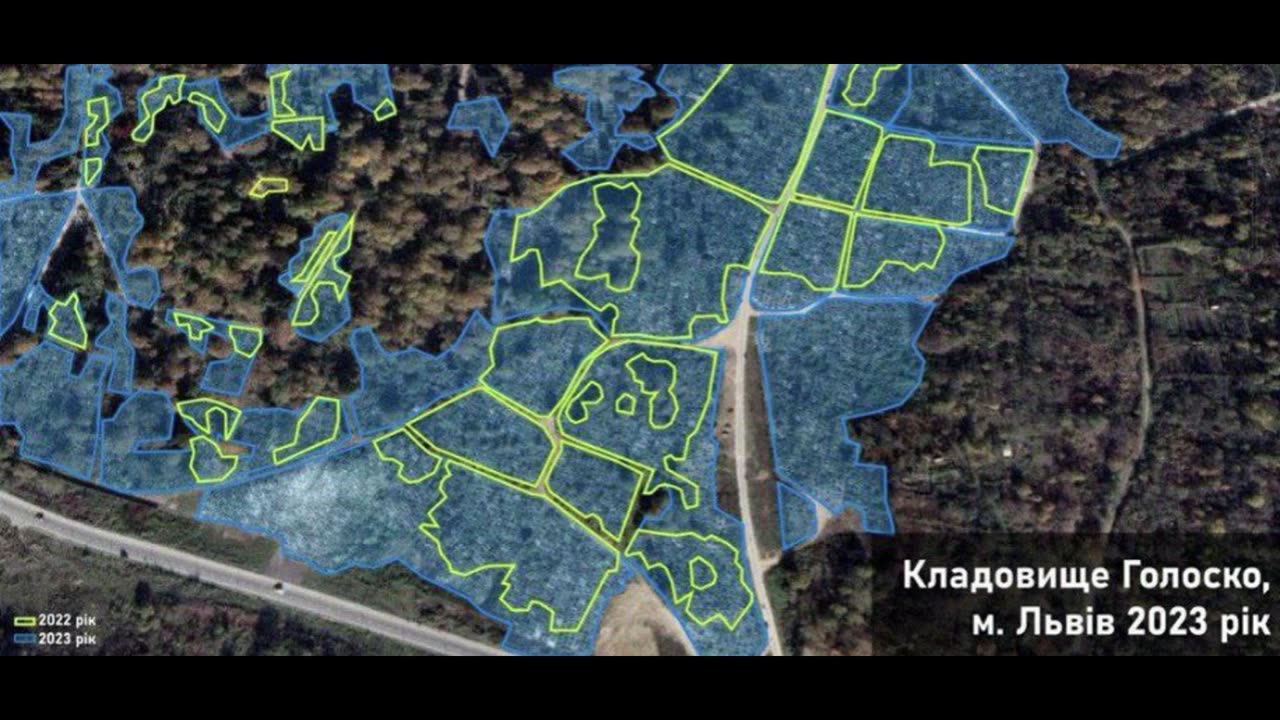 Satellite images of the Goloskovsky cemetery in Lviv for two years - 2022 and 2023.