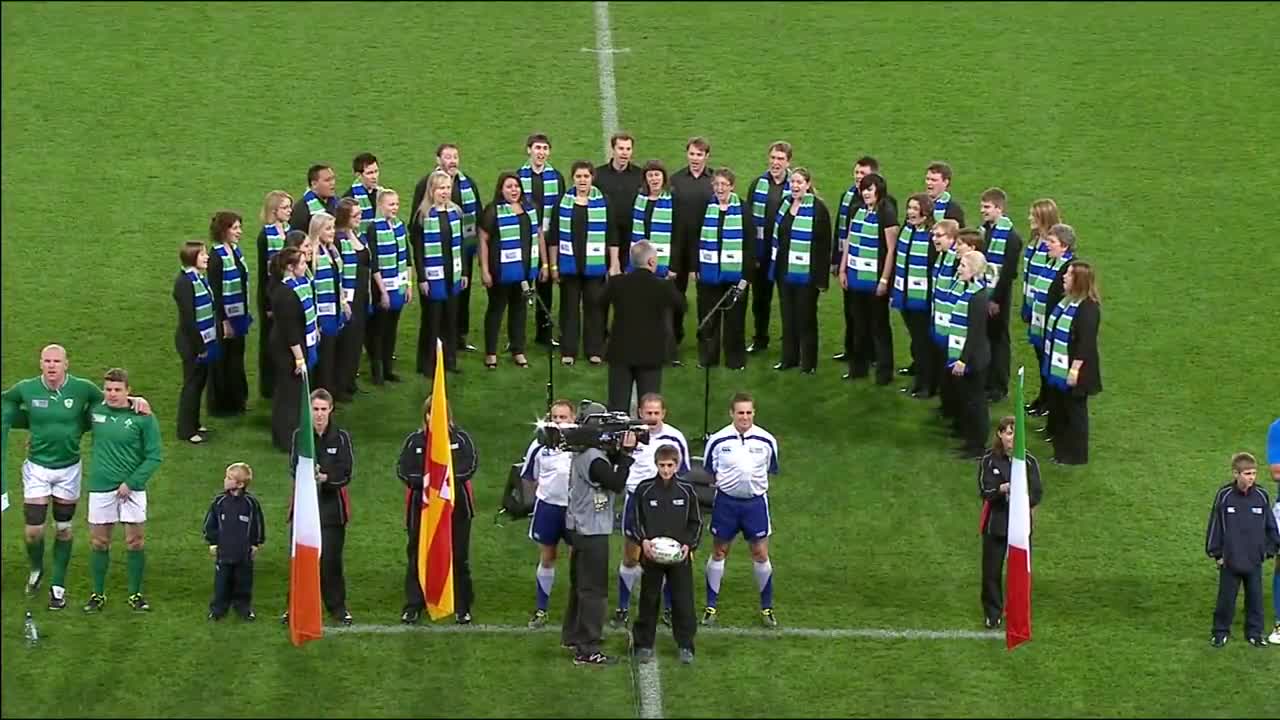 Italy sing passionate national anthem at RWC 2011!