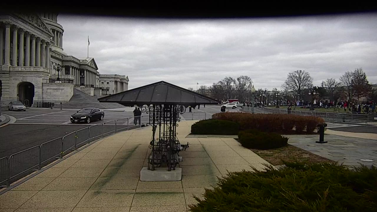 0675USCG00HousePlaza_2021-01-06_11h58min06s463ms.mp4