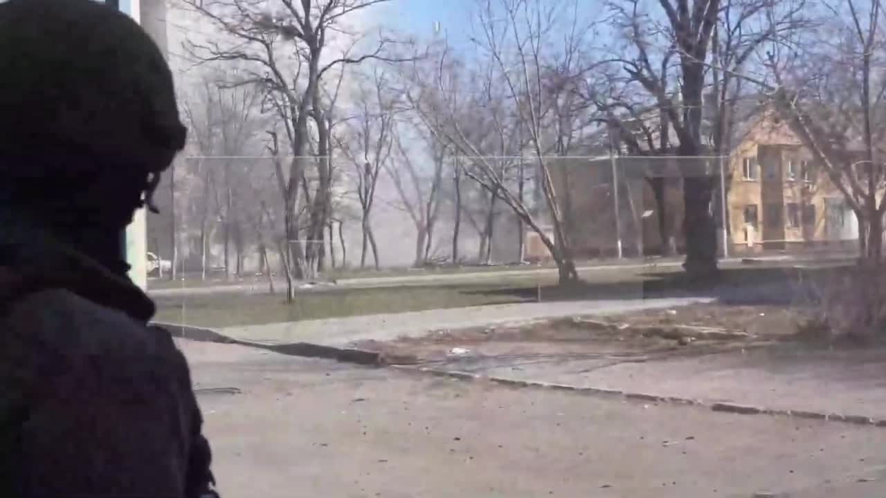 Combat in Mariupol