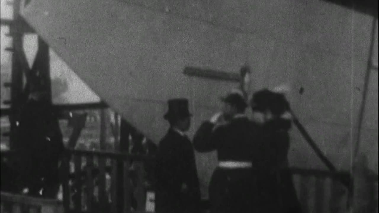 Christening & Launching Kaiser Wilhelm's Yacht "Meteor" (1902 Original Black & White Film)