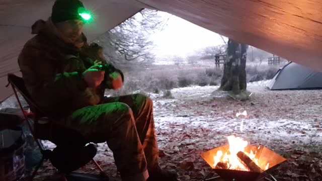 Getting the Boya microphone ready for a vlog 12th Dec 2022