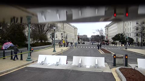 0672USCG00K25SouthBarricadeInbound_2021-01-06_11h58min42s613ms.mp4