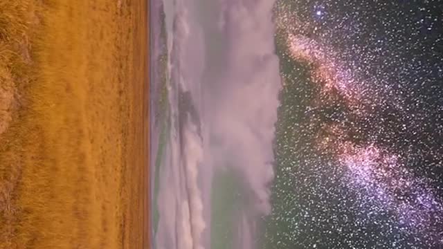 Let's enjoy the night sky of the prairie