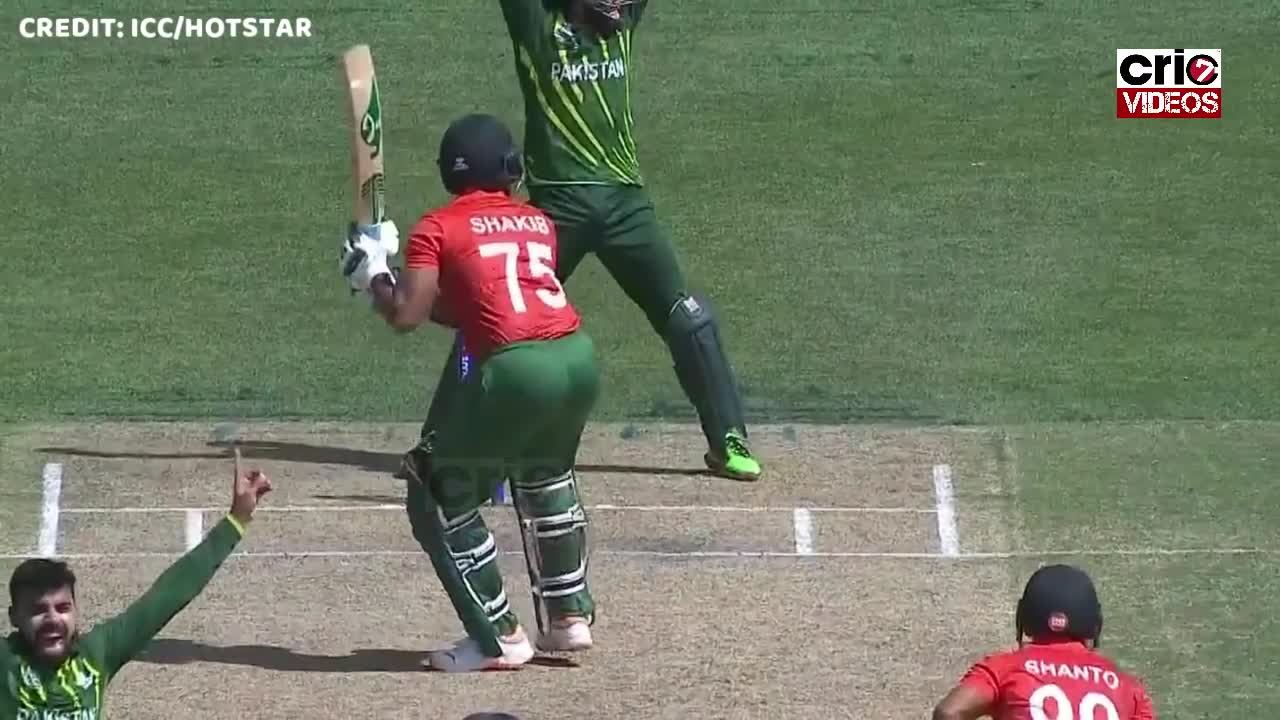 Big Controversy in Pakistan vs Bangladesh World Cup Match | Shakib was not leaving the ground