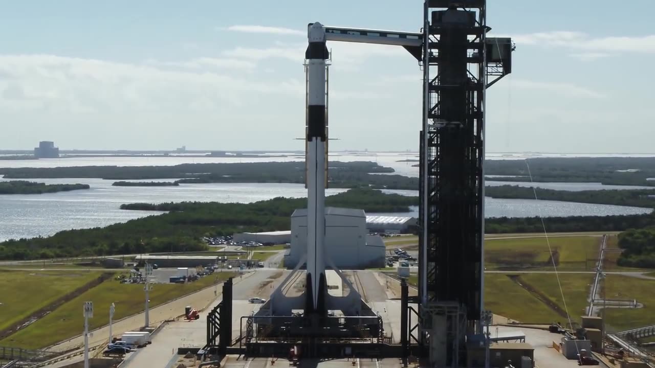 SpaceX Crew Access Arm: Bridge to the Crew Dragon