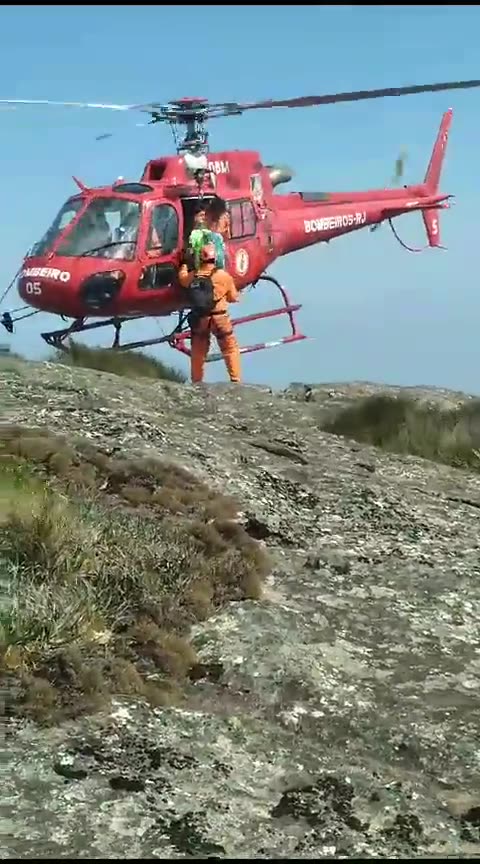Paciente que aguardava transplante por 9 anos é resgatado por helicóptero na Serra dos Órgãos