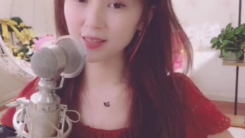 美女热舞