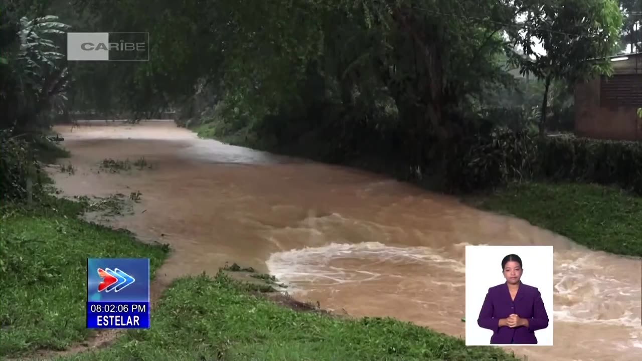 At least one dead as downpours flood eastern Cuba