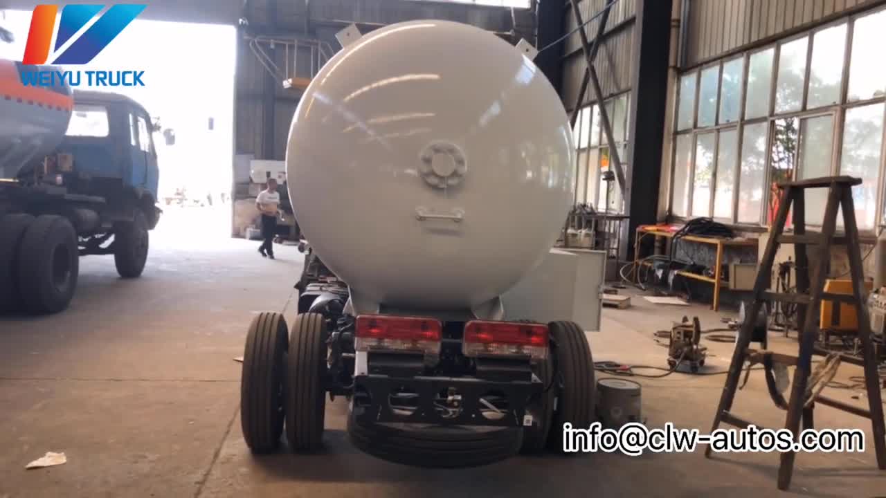 Small Mobile 5000Liters 5000L LPG Gas Tanker Truck Delivery Cylinder Refilling Purpose