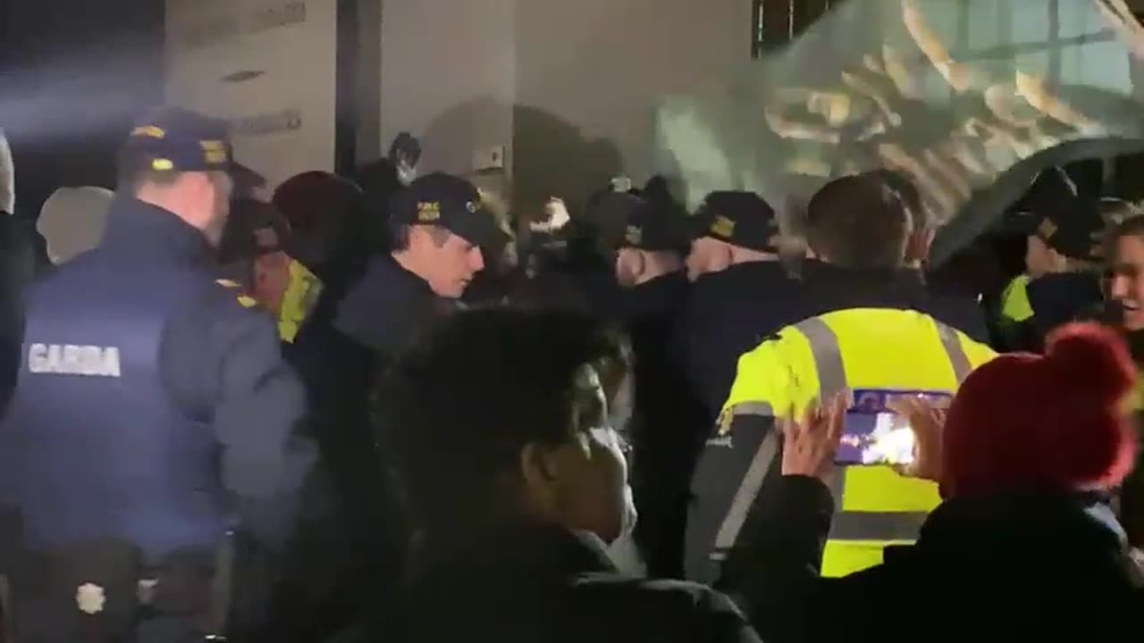 Gardai becoming violent with Mullingar protesters.