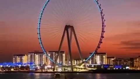 One of the largest Ferris wheels in the UAE 🇦🇪