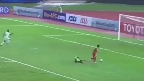 Football Fail of all time watch Nooowwww