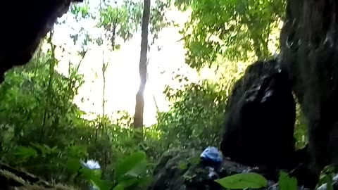 Caverna no riacho
