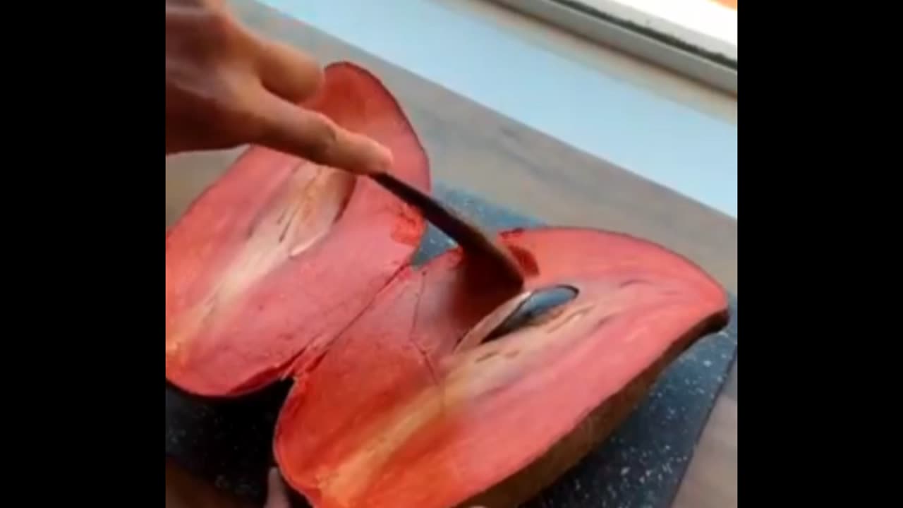 Cut a Mamey Sapote fruit #tropicalfruits