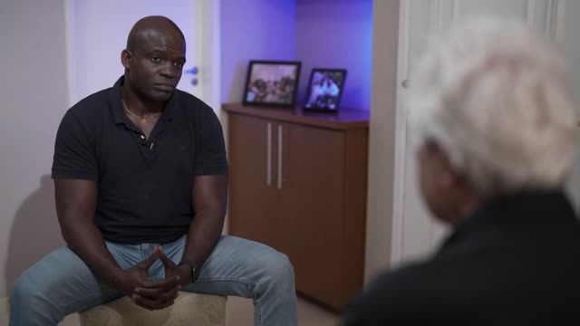 Mãe de estudante negro que denunciou racismo em grupo com alunos fala ao Fantástico