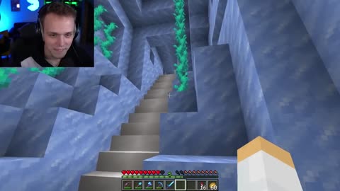 UKRADLIŚMY YETIEMU TNT