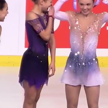 These Ladies Truly Respect the Sport #sportswomen #sportsworld #respect #respectshorts #honor