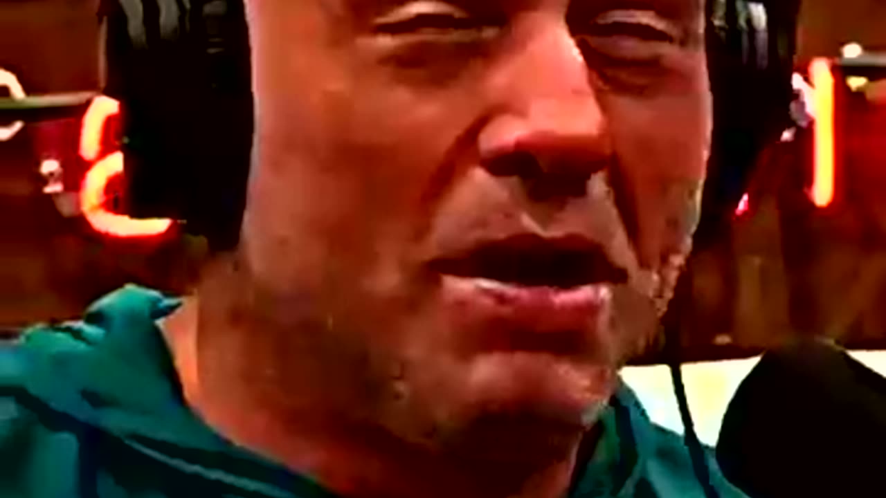 Joe Rogan gets hooked on smelling SALT!