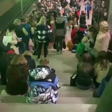 ΞΑΝΑ ΣΤΑ ΜΕΤΡΟ ΟΙ ΟΥΚΡΑΝΟΙ