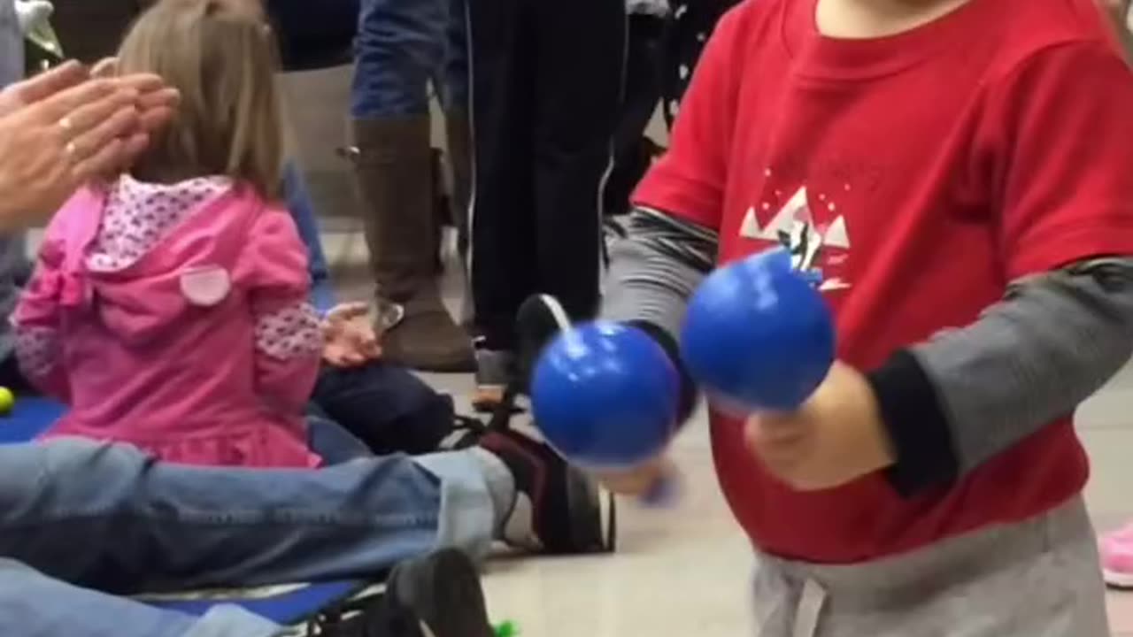 Quiero tocar tus Maracas - Mount Laurel Library 2016 - Maracas Cubanas - Los Maraqueros