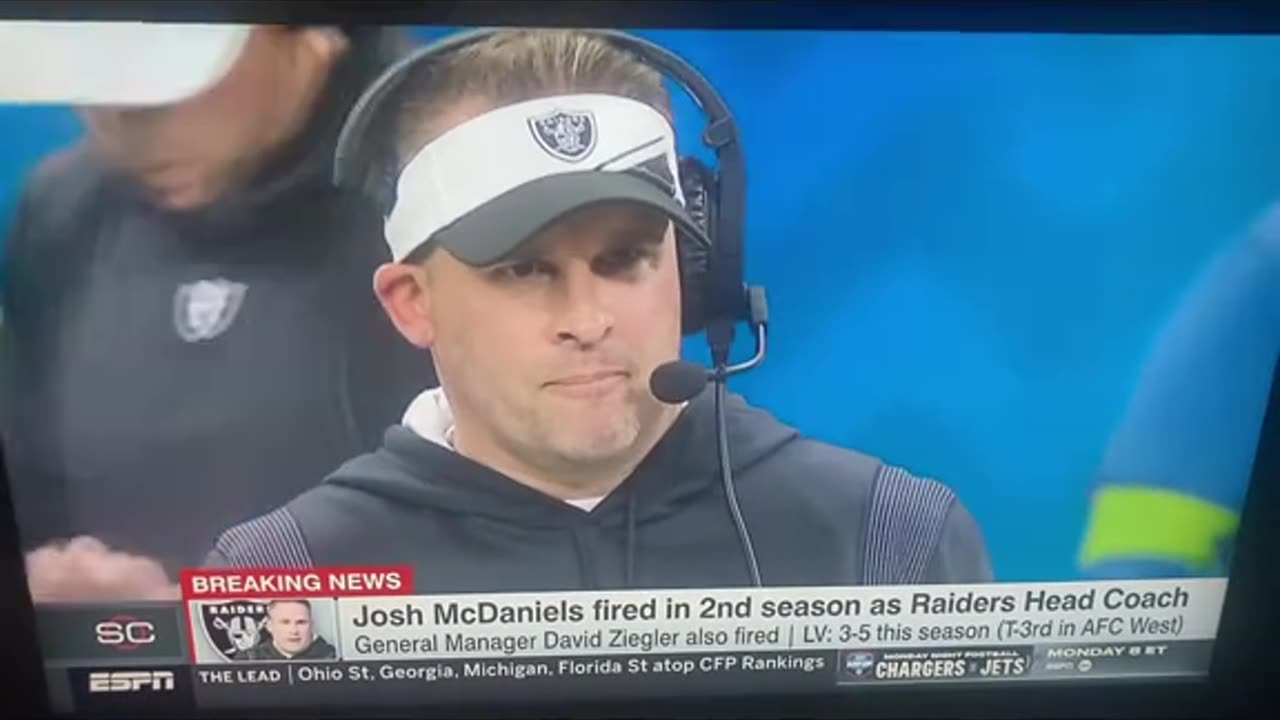 Raiders fire head coach Josh McDaniels