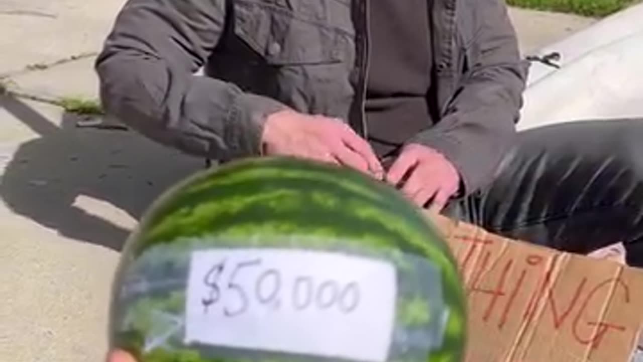 Millionaire gives a watermelon full of money to save his mom's life and made us cry