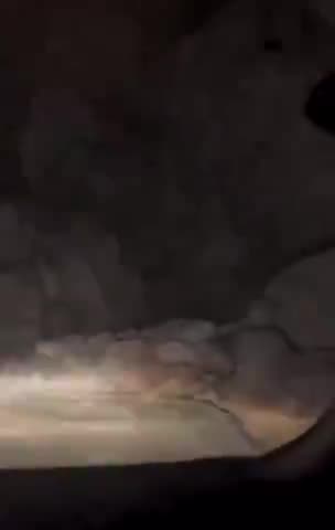 I am thinking this is a ONE WAY STREET?