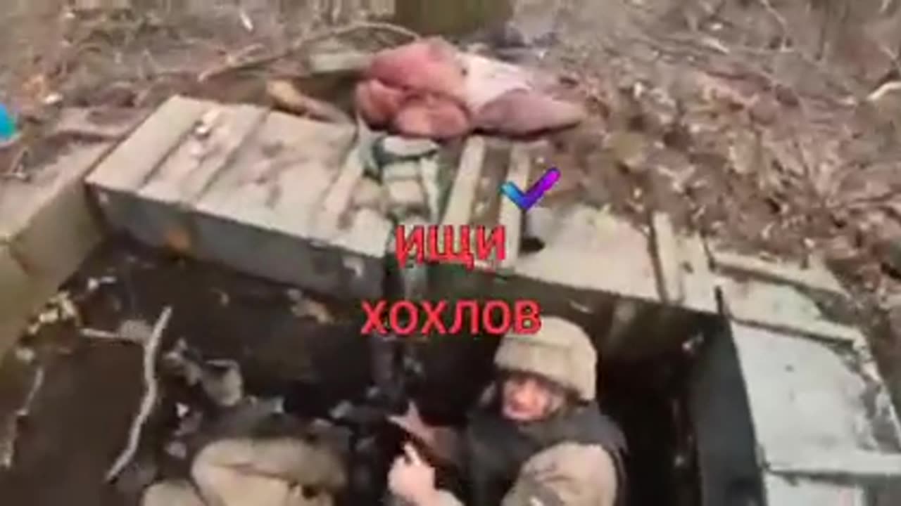 Gnarly footage of a Russian soldier ambushing and killing 2 Ukrainian soldiers at point blank range