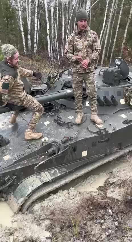 Ukrainian APC Stuck in the Mud