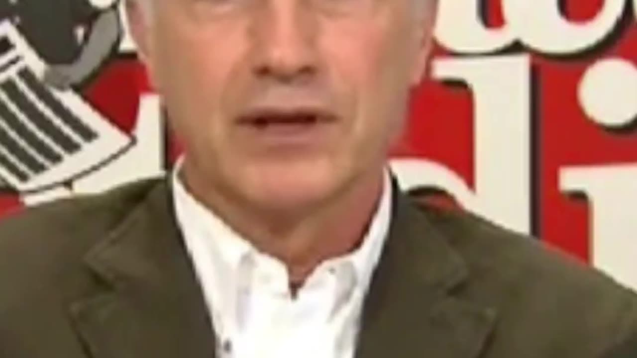 Marco Travaglio seppellisce il governo di LADY ASPEN INSTITUTE Giorgia Meloni.Quando una cosiddetta patriota piace ai dem USA,il motivo è uno:non è una patriota che fa gli interessi del proprio popolo,ma dei suoi padroni