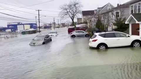 Powerful winter storm slams u.s.