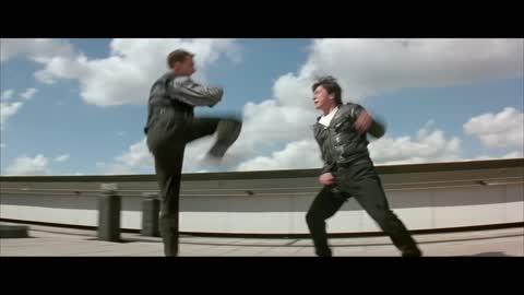 Jackie Chan vs Ron Smoorenburg in the movie WHO AM I (1998)