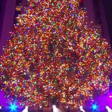 Rockefeller Center Christmas tree celebrate its 92nd lighting ceremony