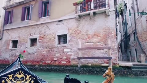 GONDOLA RIDE IN VENICE ITALY